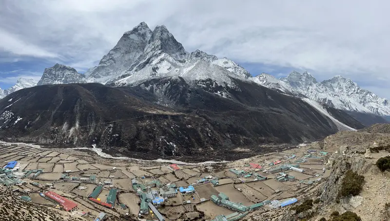 Dingboche from the ridge above the village
