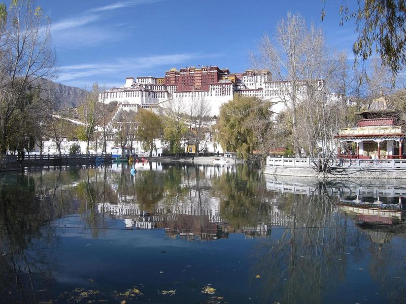 The Potala Palace reflected, Lhasa